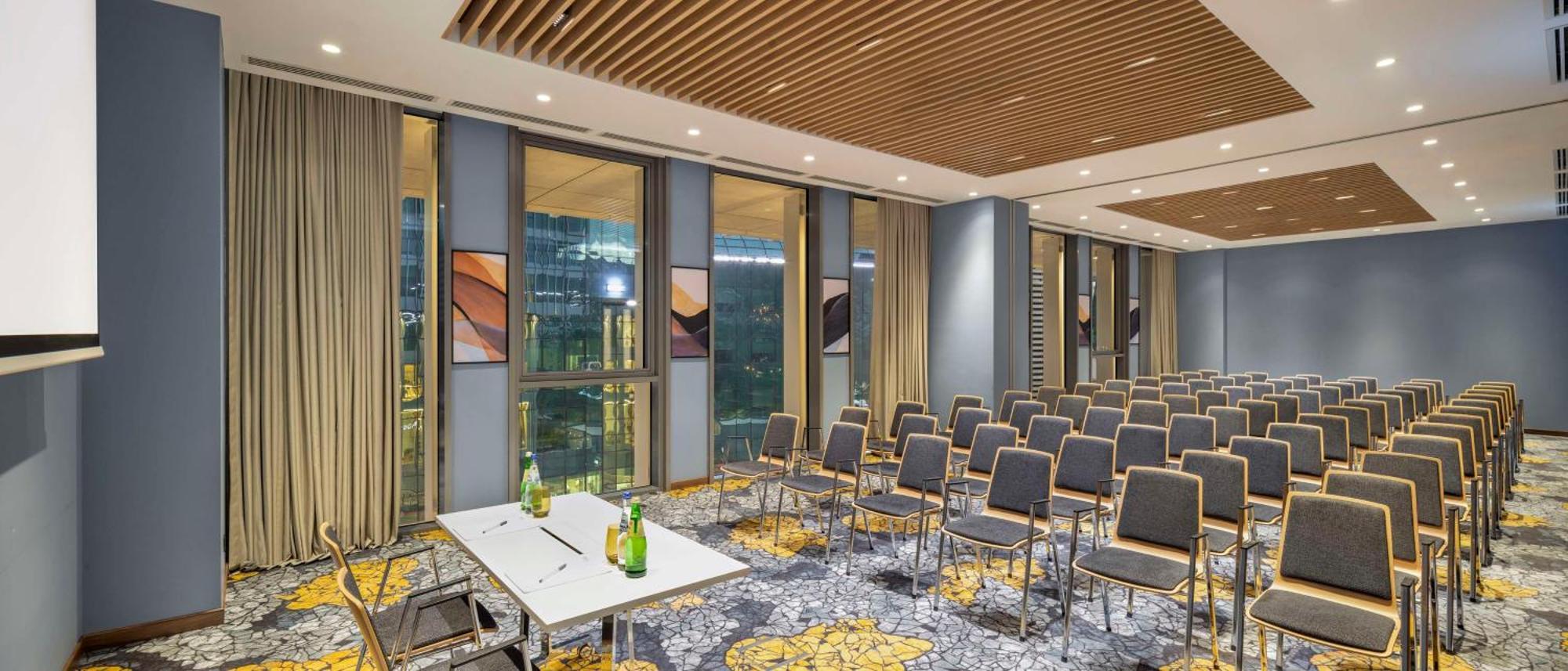 Hilton Garden Inn Tbilisi Riverview Exterior foto